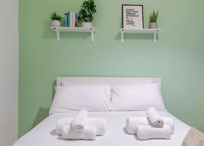 Elegance ميلان